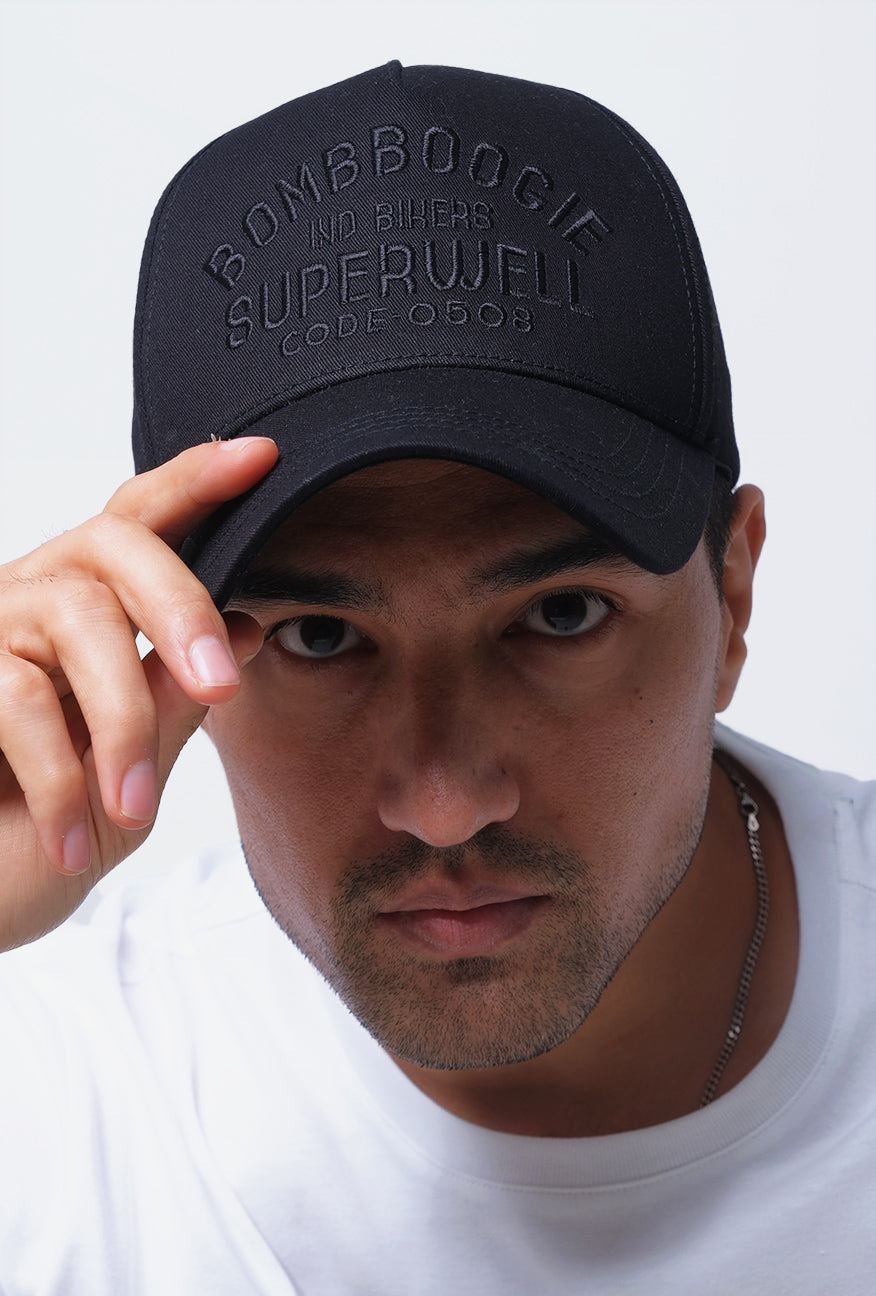 Topi Gestner Black
