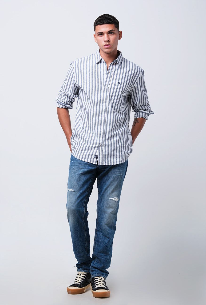 Kemeja Lengan Panjang Regular Helinski White Navy