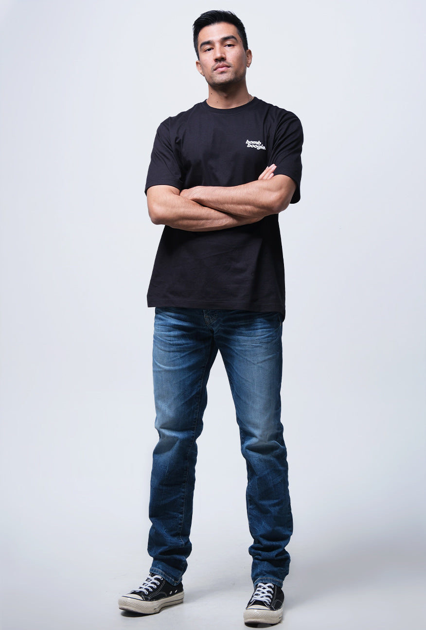T-Shirt Lengan Pendek Regular Howler Black 2.0
