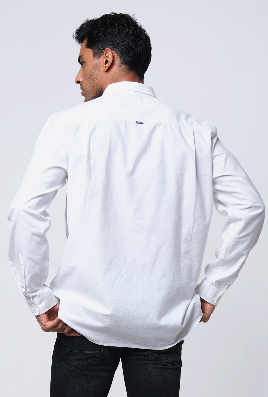 Kemeja Lengan Panjang Regular Stinger White
