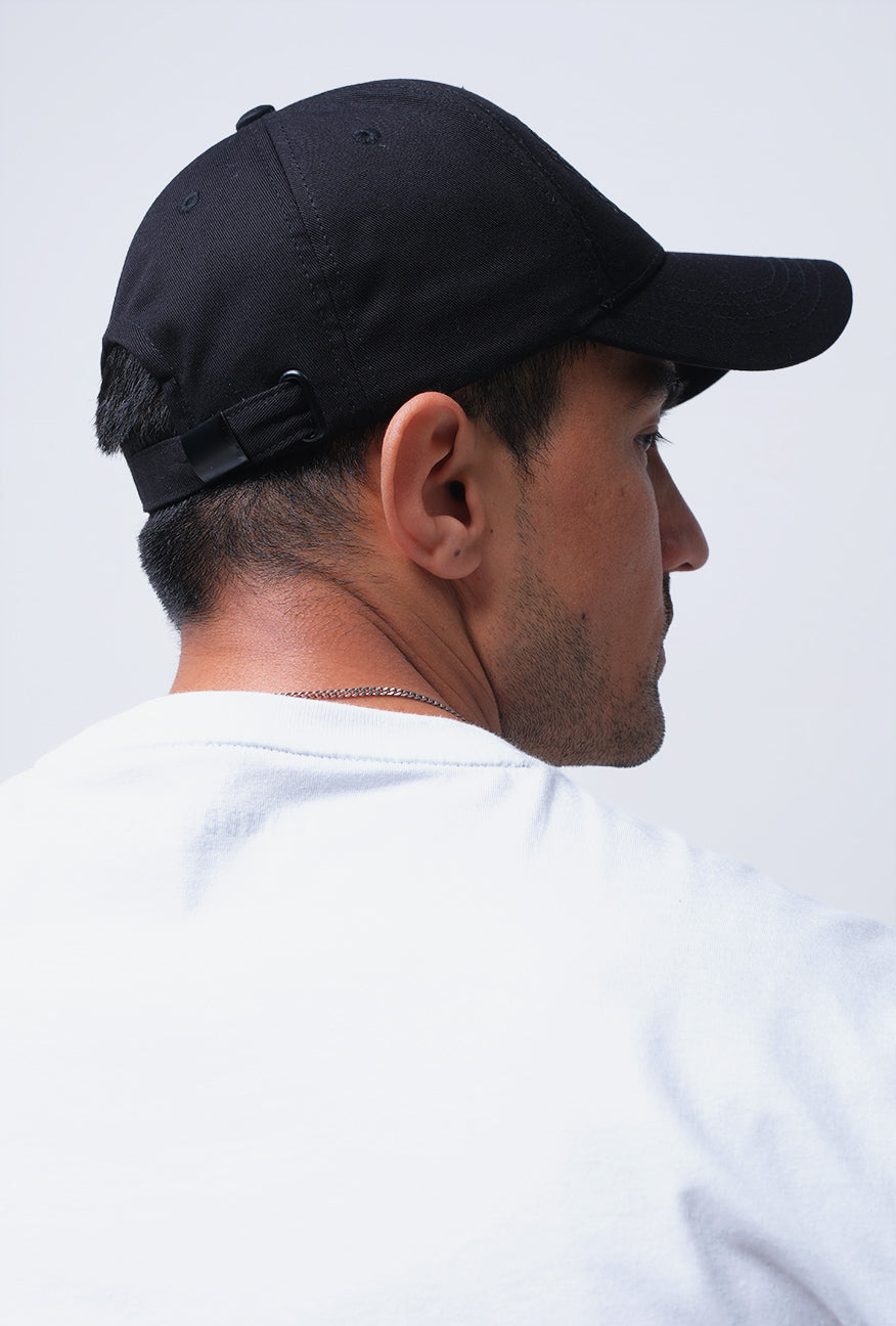 Topi Gestner Black