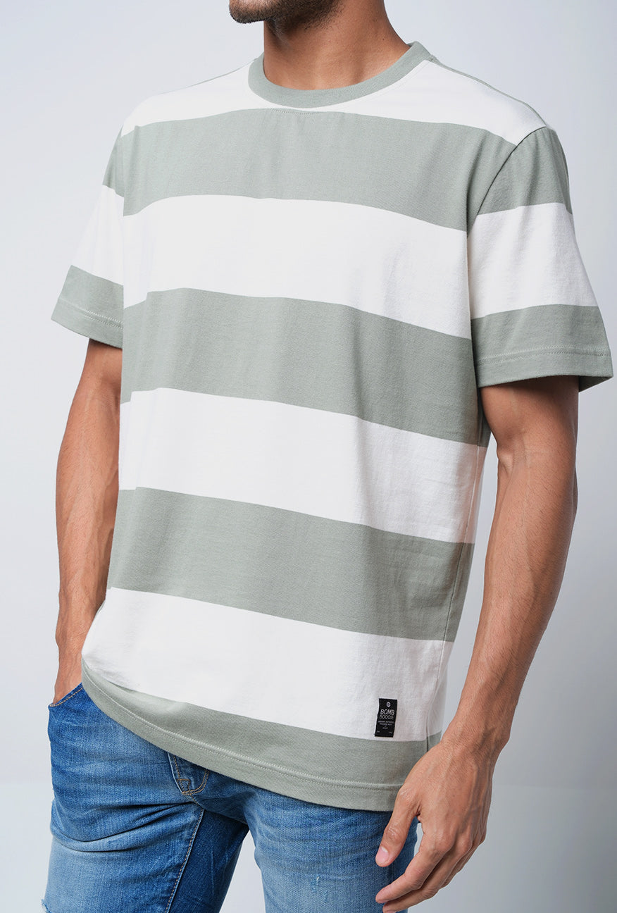 T-Shirt Lengan Pendek Regular Lizzi Stripe Olive White