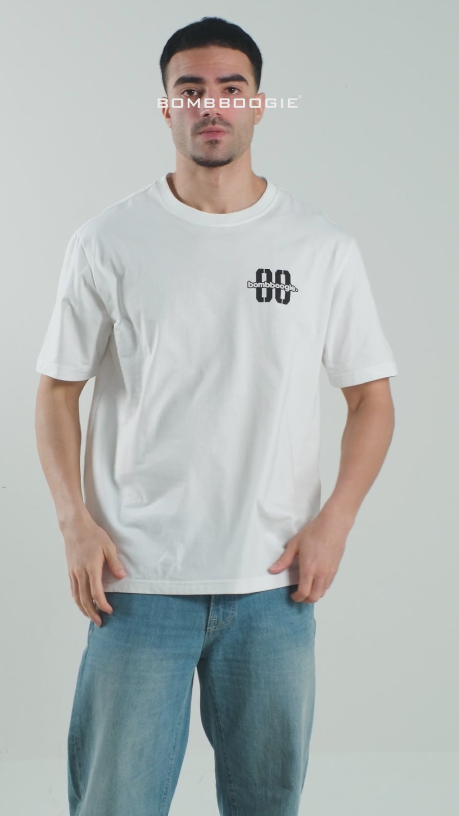 T-Shirt Lengan Pendek Regular Moisle Offwhite 2.0 Exclusive Online