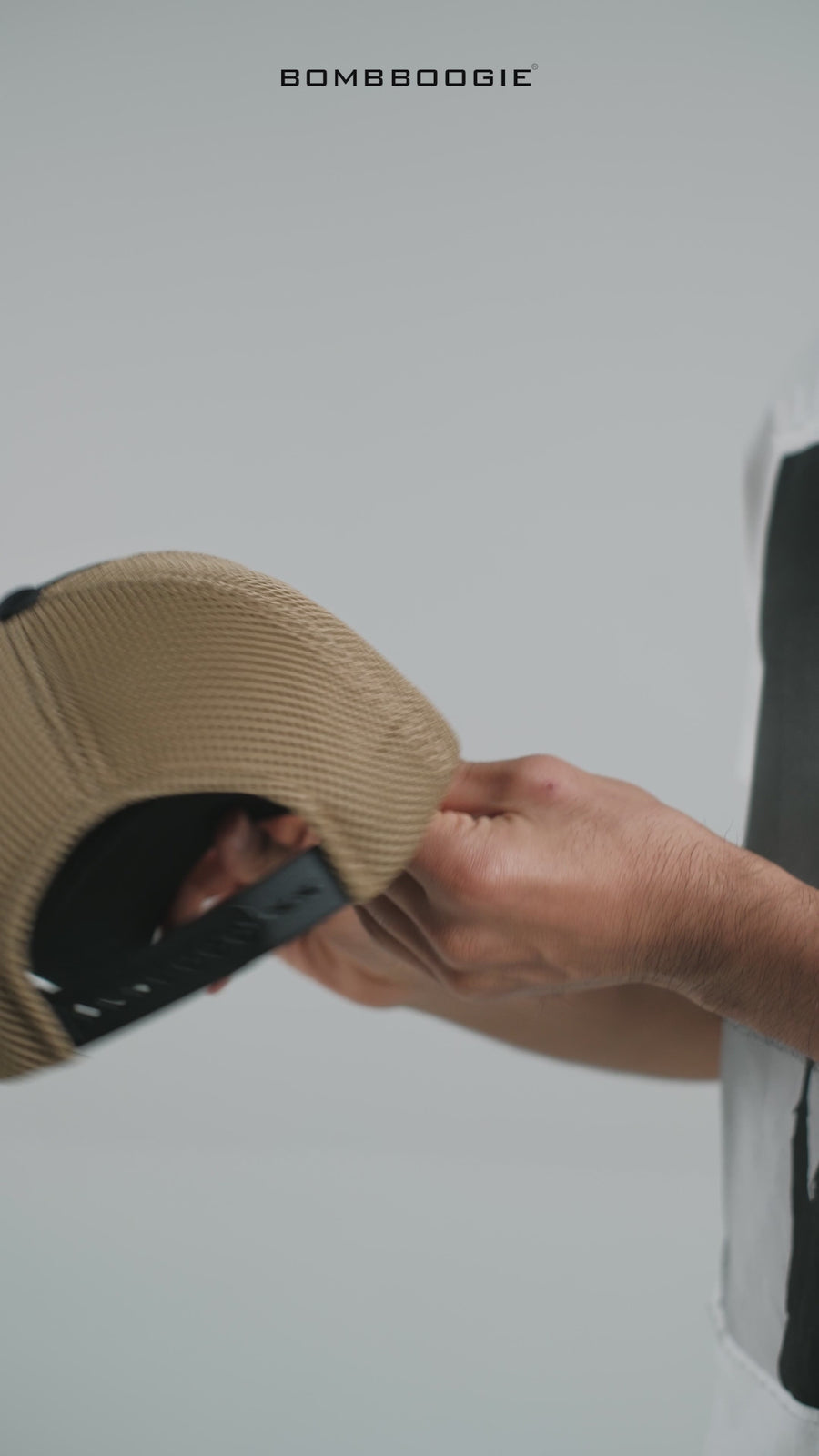 Topi Dynero Khaki Black