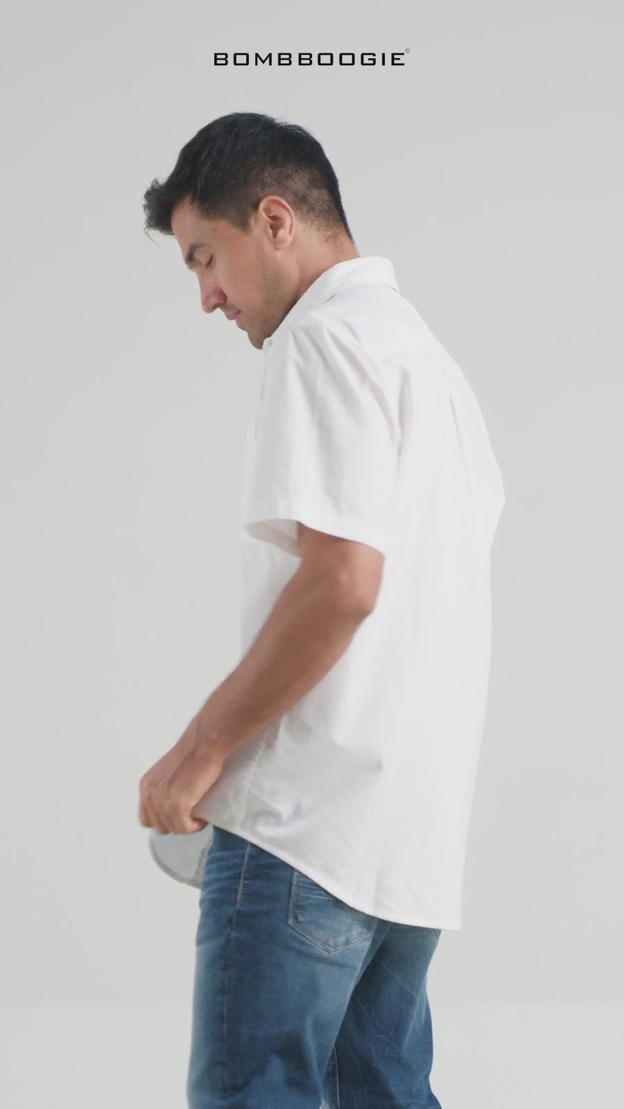 Kemeja Lengan Pendek Regular Dash White