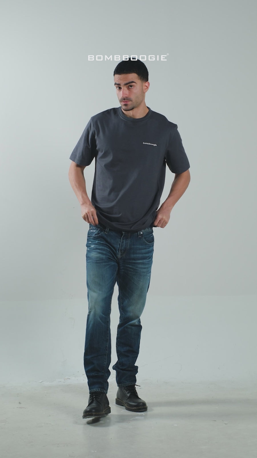 T-Shirt Lengan Pendek Oliever Dark Grey