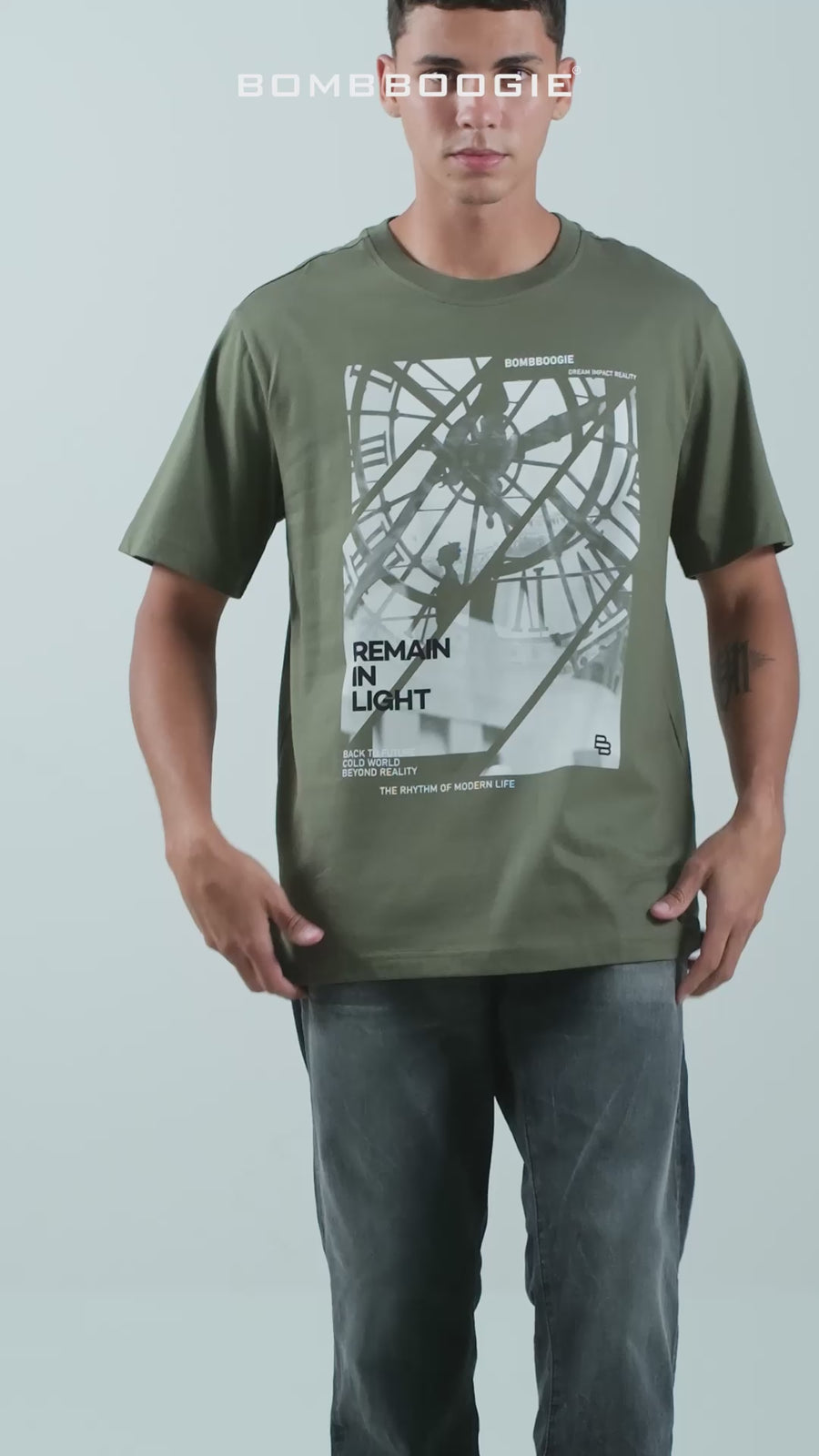 T-Shirt Lengan Pendek Regular Camaro Green 2.0