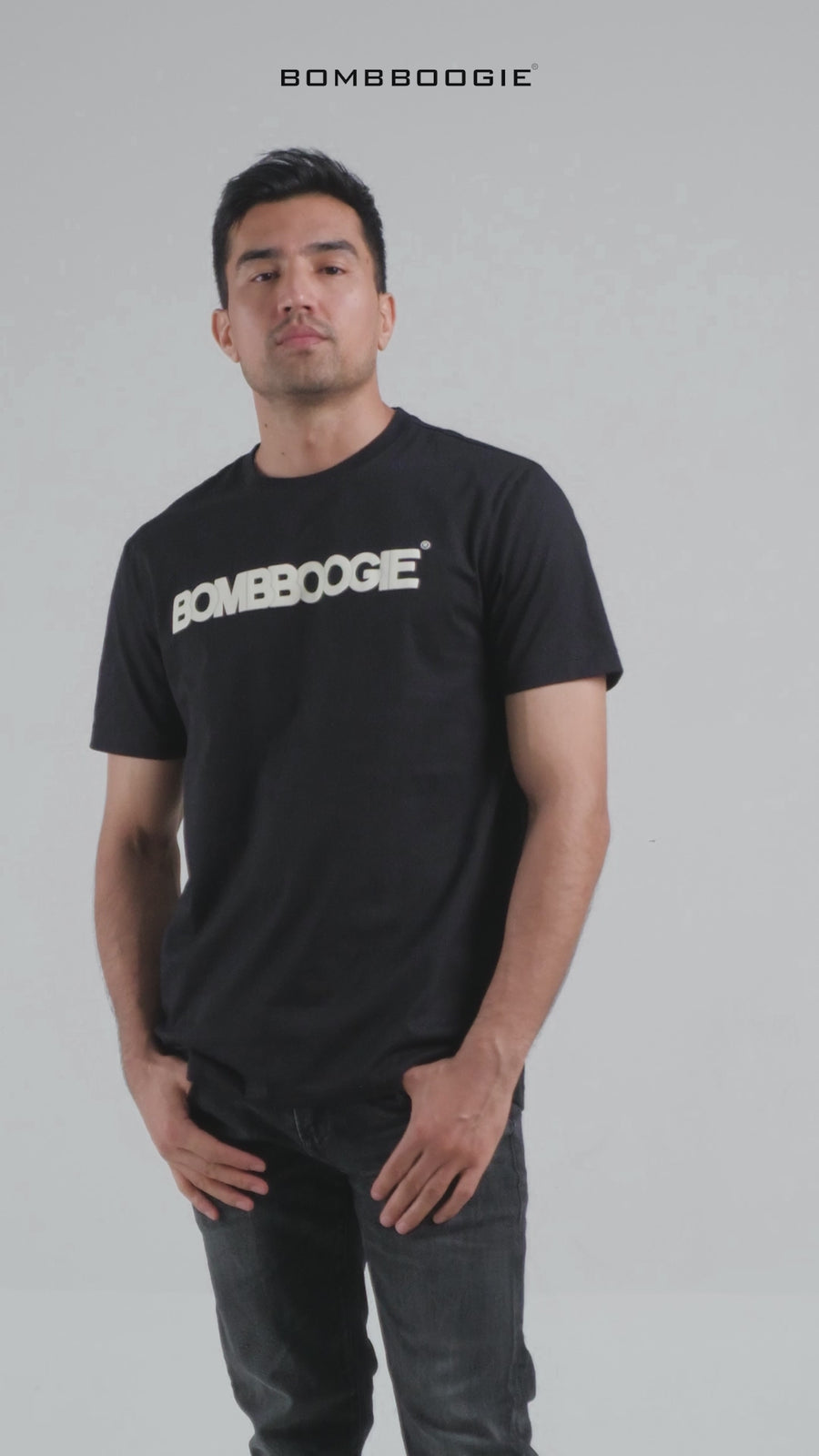 T-Shirt Lengan Pendek Slimfit Slova Black
