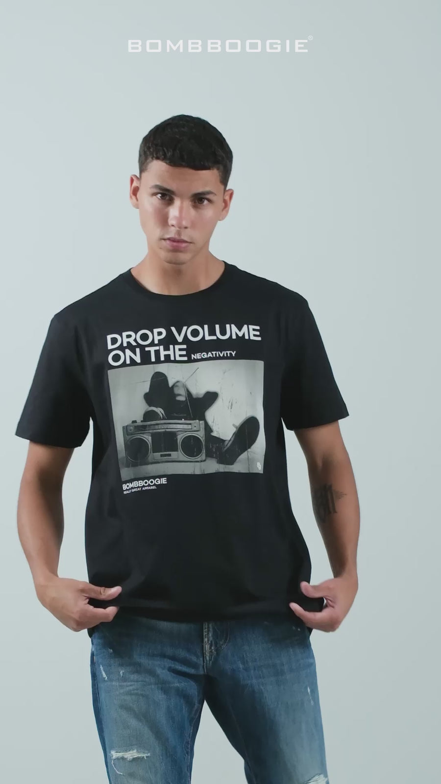 T-Shirt Lengan Pendek Slimfit Roirty Black