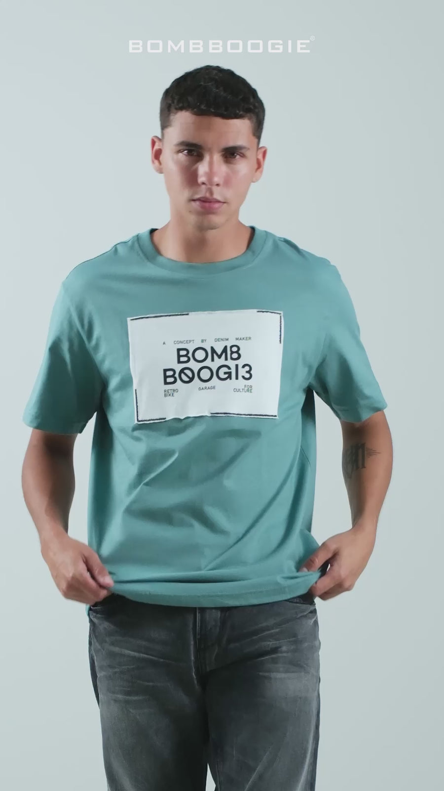 T-Shirt Lengan Pendek Regular Jaquelin Tosca 2.0