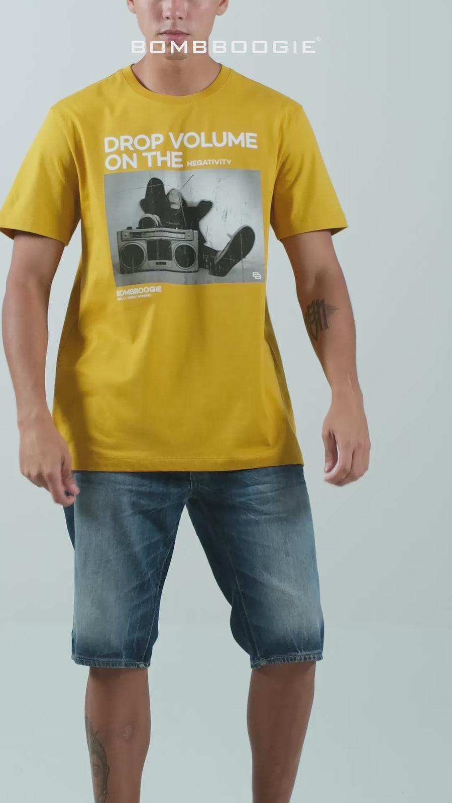 T-Shirt Lengan Pendek Slimfit Roirty Mustard