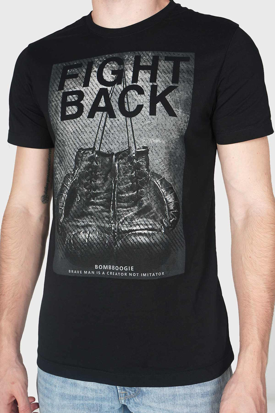 T-Shirt Lengan Pendek Fliction Black